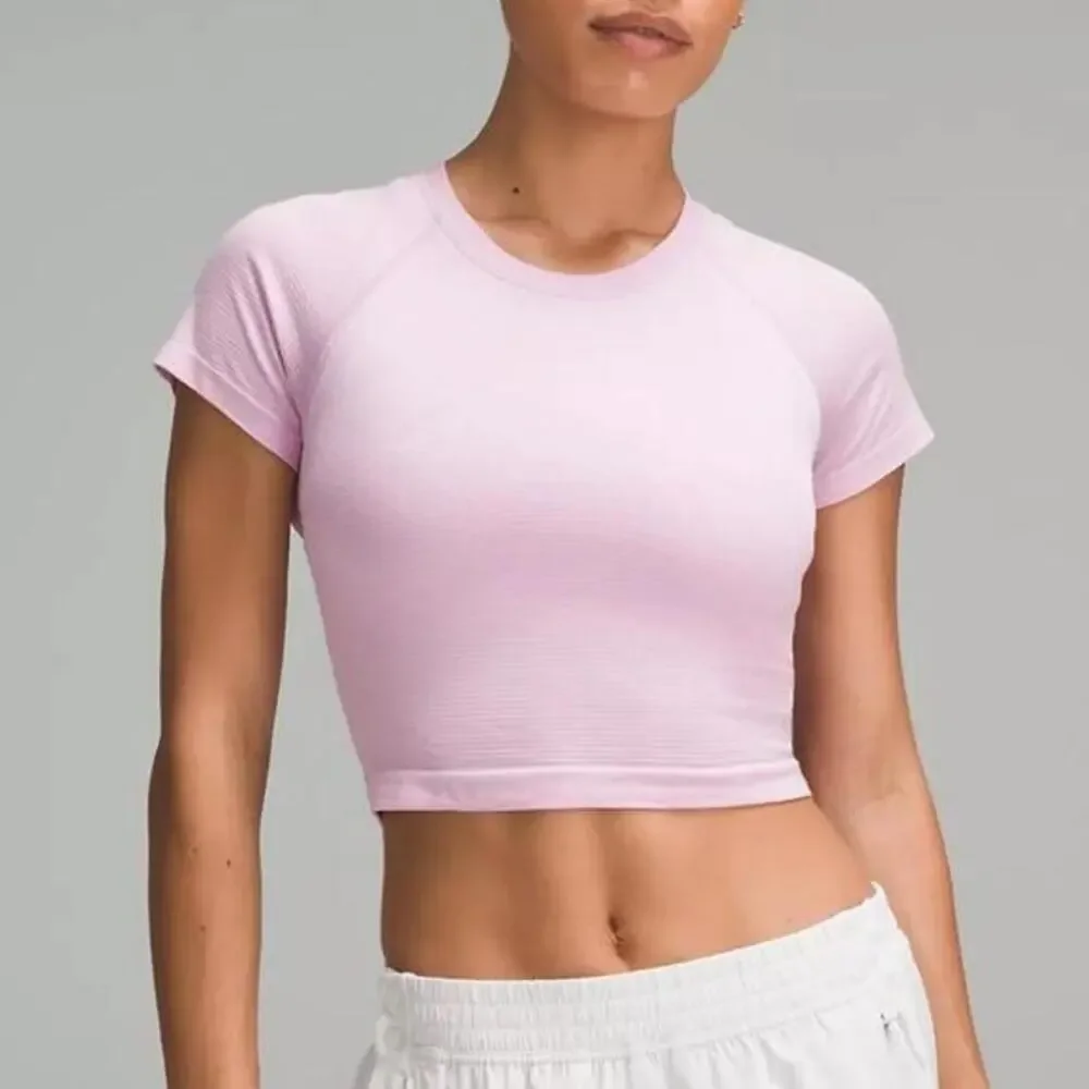 Lululemon Swiftly Tech Cropped Shirt Size 6 Pink Running Workout Athletic Gym